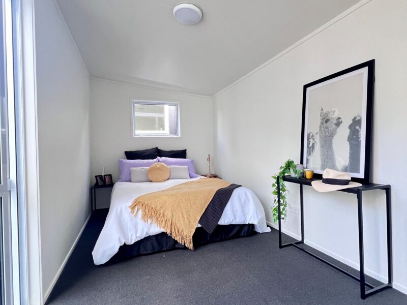 Extra Large Cabin - 4.8 x 2.4m