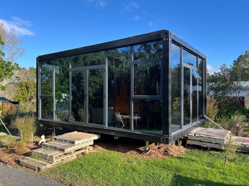 LARGE CABIN 6 x 4 m GW