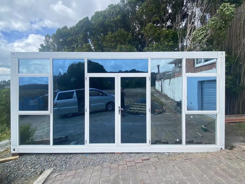 LARGE CABIN 6 x 4 m Glass Wall III