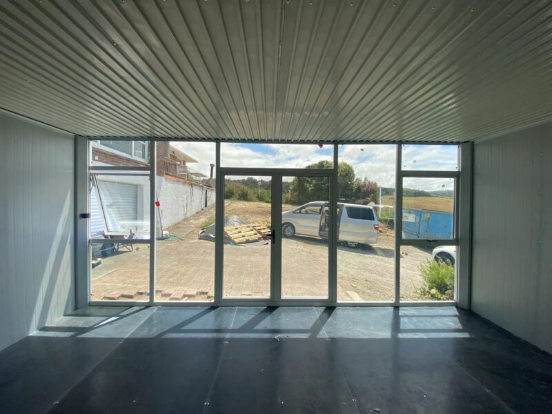 LARGE CABIN 6 x 4 m Glass Wall III