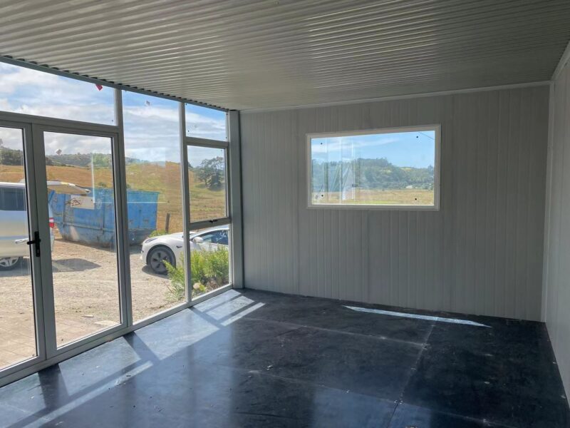 LARGE CABIN 6 x 4 m Glass Wall III