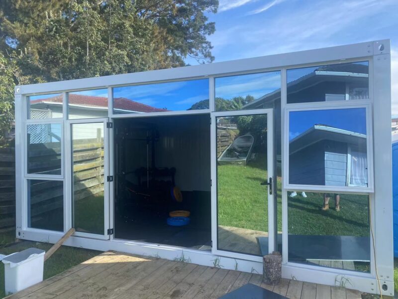 LARGE CABIN 6 x 4 m Glass Wall III