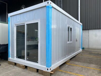 MEDIUM CABIN 6 x 3 m CLASSIC III