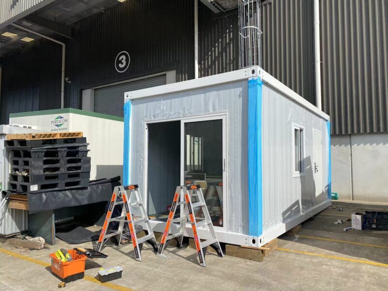 MEDIUM CABIN 6 x 3 m CLASSIC III