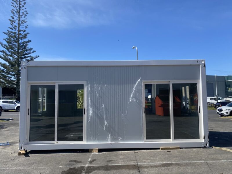 MEDIUM CABIN 6 x 3 m CLASSIC IX