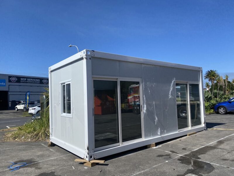 MEDIUM CABIN 6 x 3 m CLASSIC IX