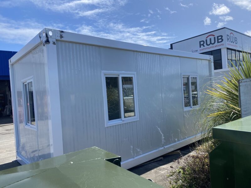 MEDIUM CABIN 6 x 3 m CLASSIC IX