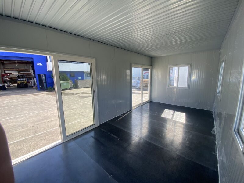 MEDIUM CABIN 6 x 3 m CLASSIC IX