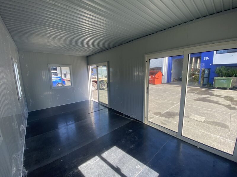 MEDIUM CABIN 6 x 3 m CLASSIC IX