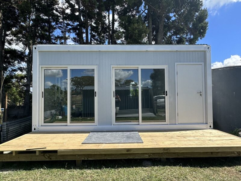 Large CABIN 6 x 4 m Glass Wall III