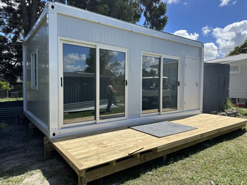 Large CABIN 6 x 4 m Glass Wall III