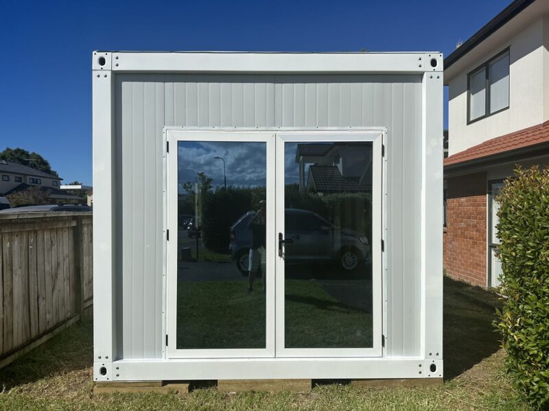 MEDIUM CABIN 6 x 3 m Glass Wall II