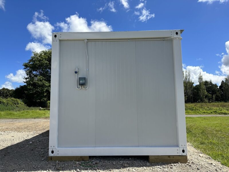 MEDIUM CABIN 6 x 3 m CLASSIC II