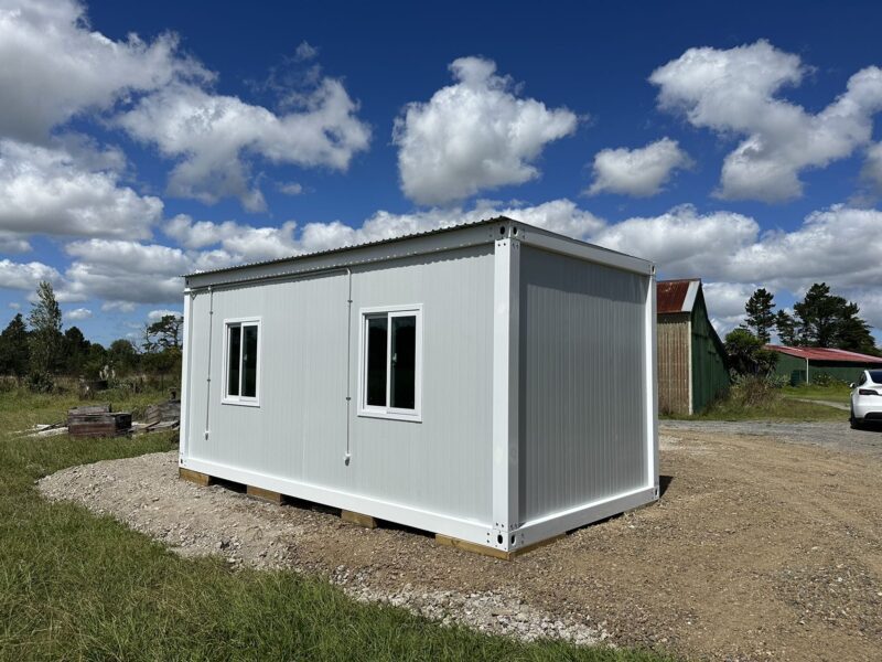 MEDIUM CABIN 6 x 3 m CLASSIC II