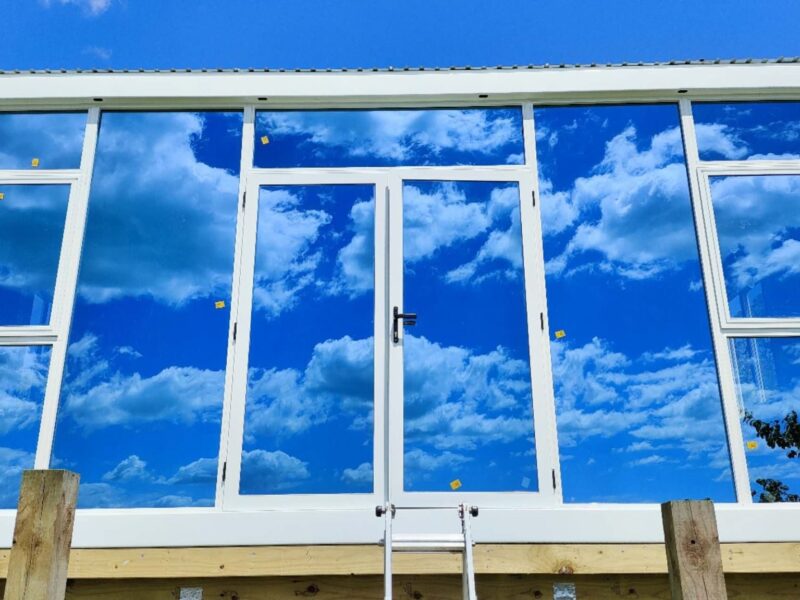 LARGE CABIN 6 x 4 m Glass Wall X