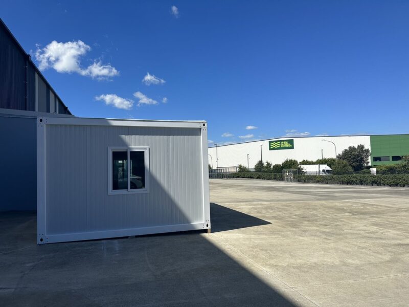 MEDIUM CABIN 6 x 3 m CLASSIC V