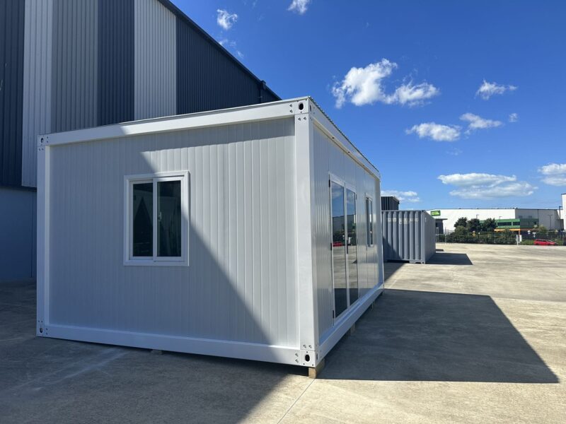 MEDIUM CABIN 6 x 3 m CLASSIC V