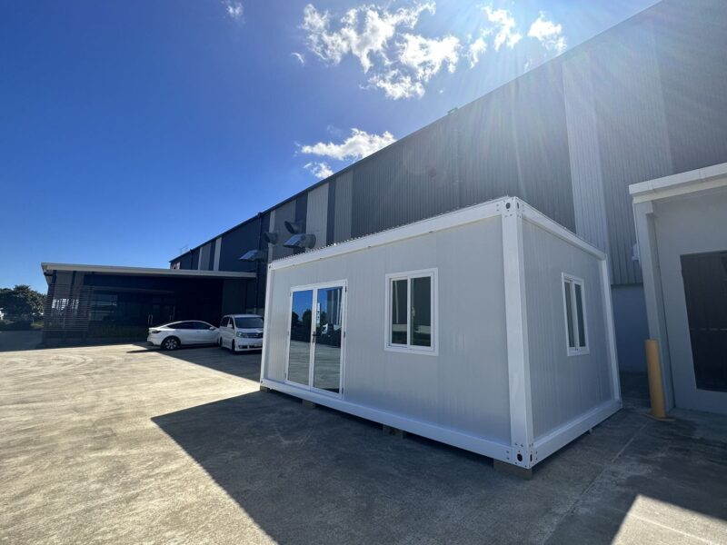 MEDIUM CABIN 6 x 3 m CLASSIC V