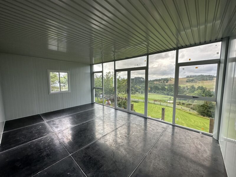 LARGE CABIN 6 x 4 m Glass Wall X