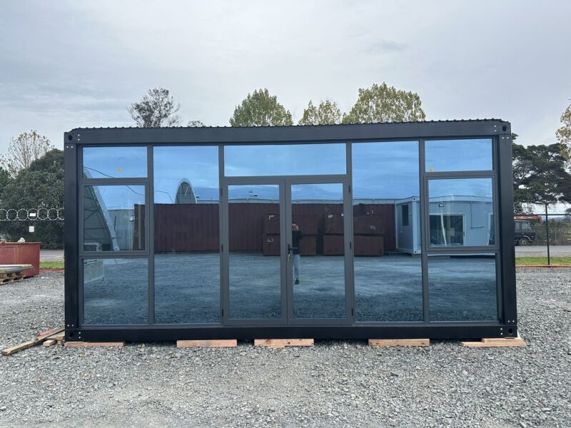 LARGE CABIN 6 x 4 m Glass Wall XII