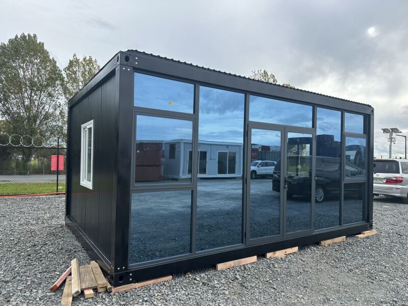 LARGE CABIN 6 x 4 m Glass Wall XII