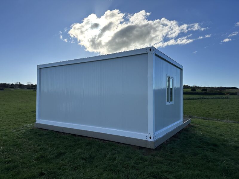 LARGE CABIN 6 x 4 m GW