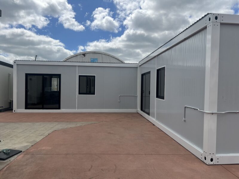 MEDIUM CABIN 6 x 3 m CLASSIC VII