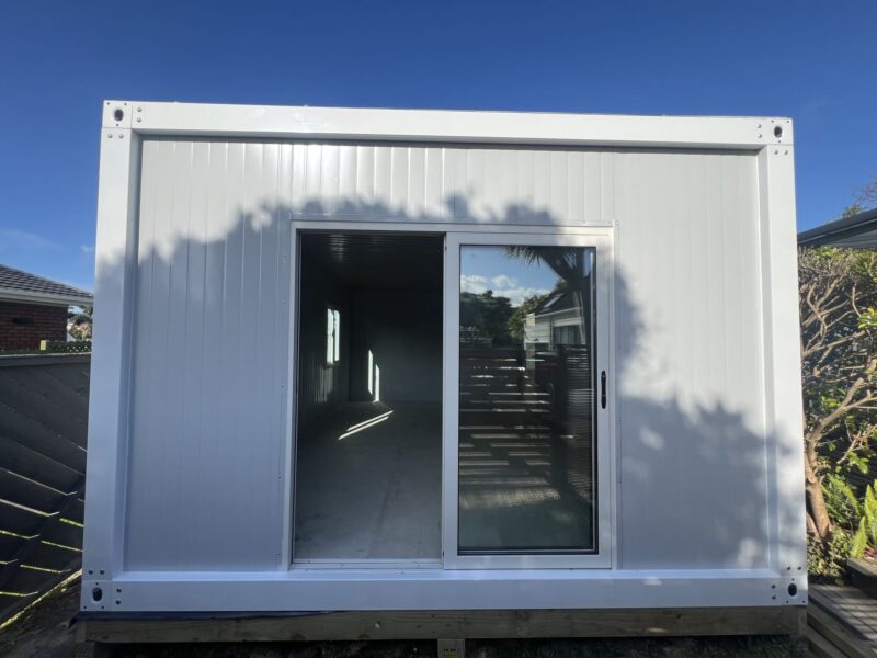 LARGE CABIN 6 x 4 m CLASSIC X