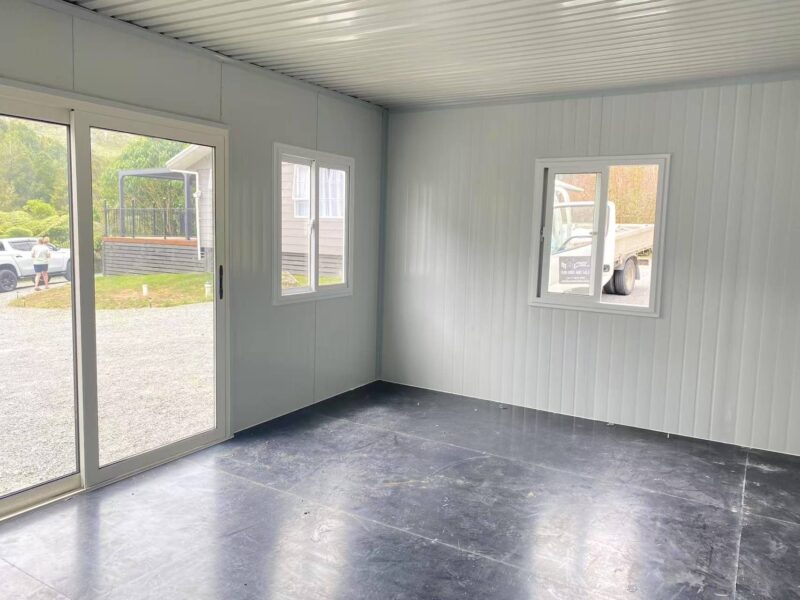 LARGE CABIN 6 x 4 m CLASSIC