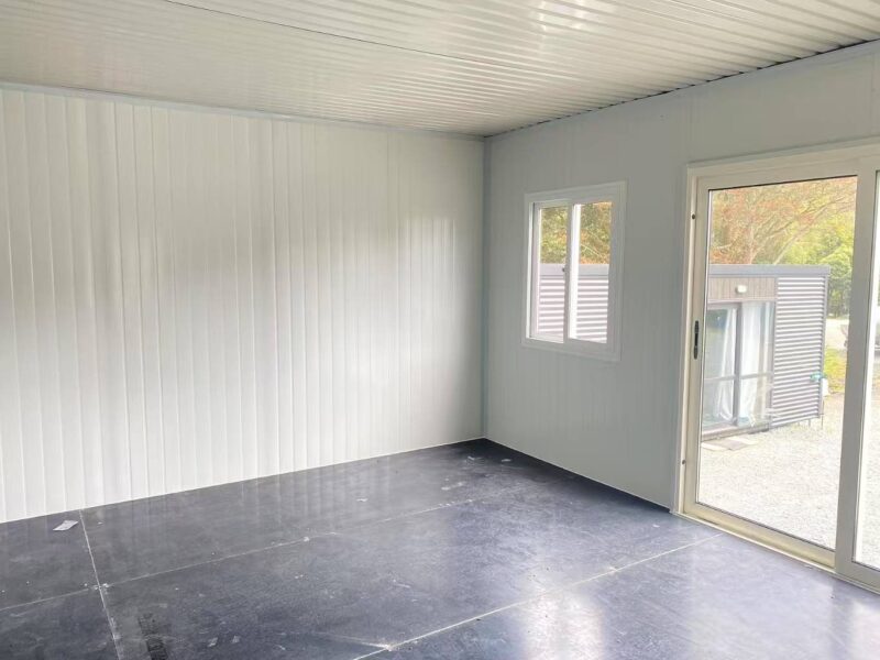 LARGE CABIN 6 x 4 m CLASSIC