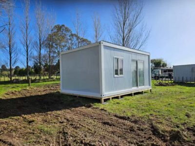 LARGE CABIN 6 x 4 m CLASSIC CABINS