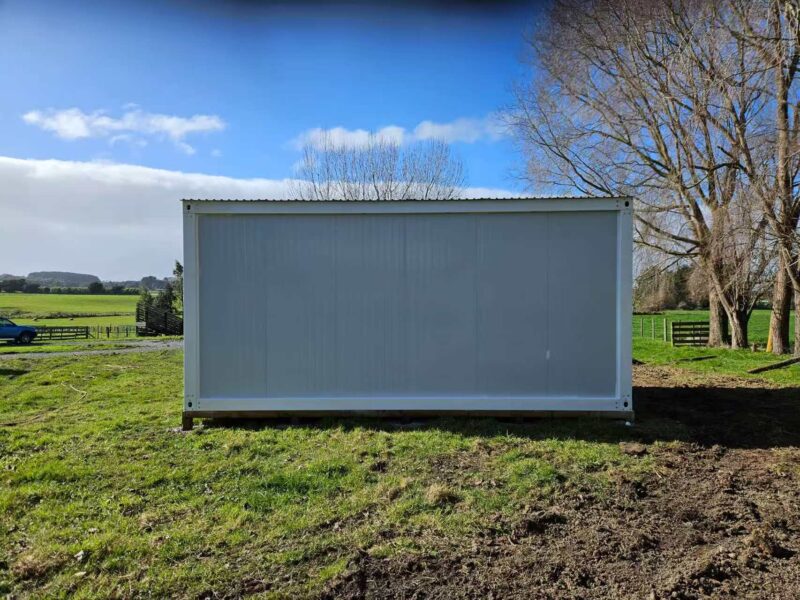 LARGE CABIN 6 x 4 m CLASSIC CABINS