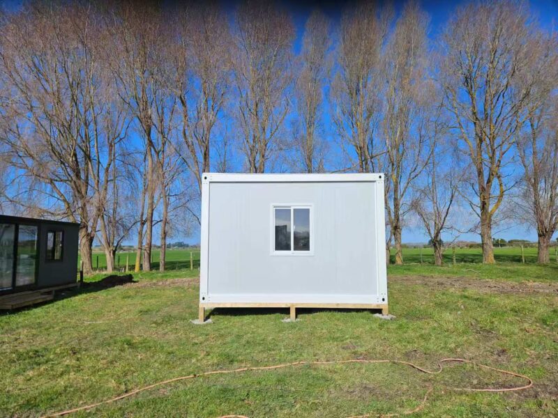 LARGE CABIN 6 x 4 m CLASSIC CABINS