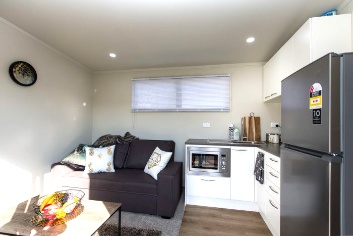 The Bachelor – 1x Bdrm / Self-Contained / 8X2.8m