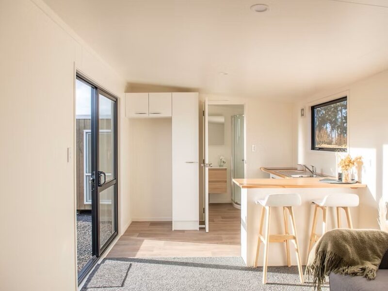 10 x 3 - One Bedroom