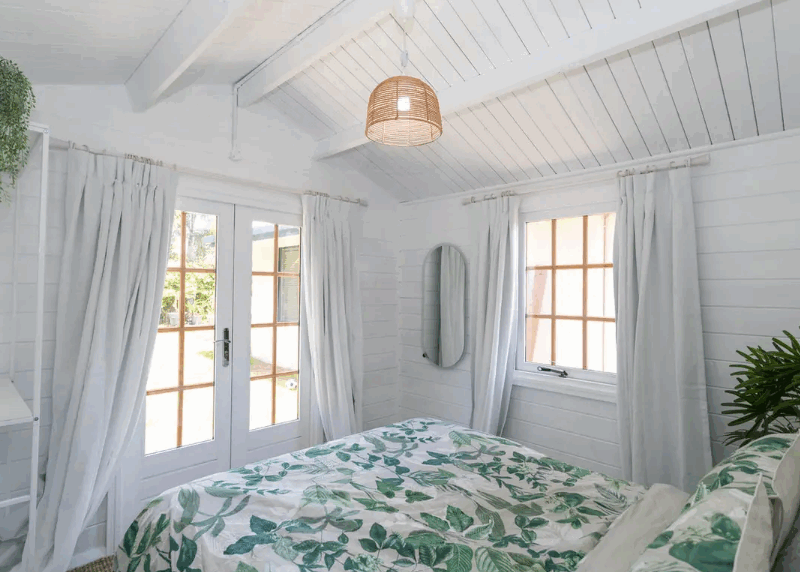 Star Cabin (Untreated Timber)