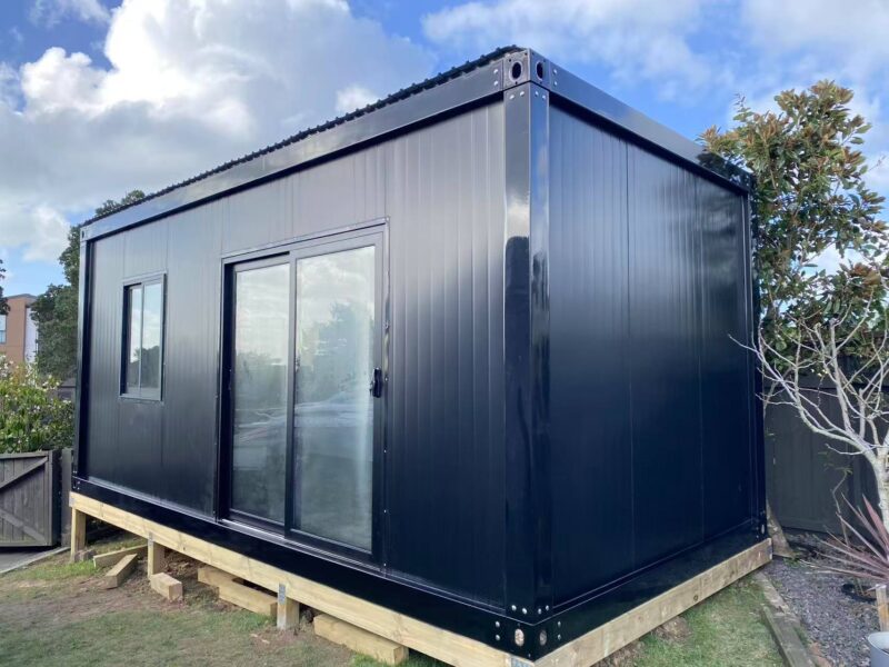 MEDIUM CABIN 6 x 3 m CLASSIC