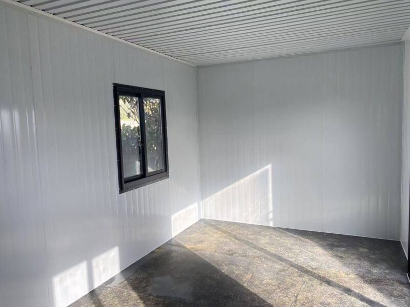 MEDIUM CABIN 6 x 3 m CLASSIC